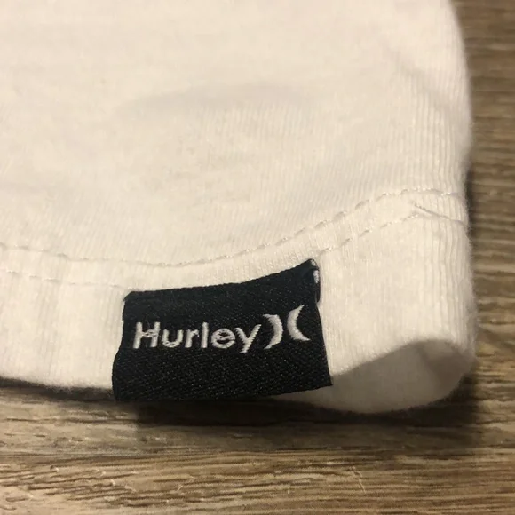 Brand🆕🔥💖🔥 HURLEY short sleeve tee - Picture 5 of 7